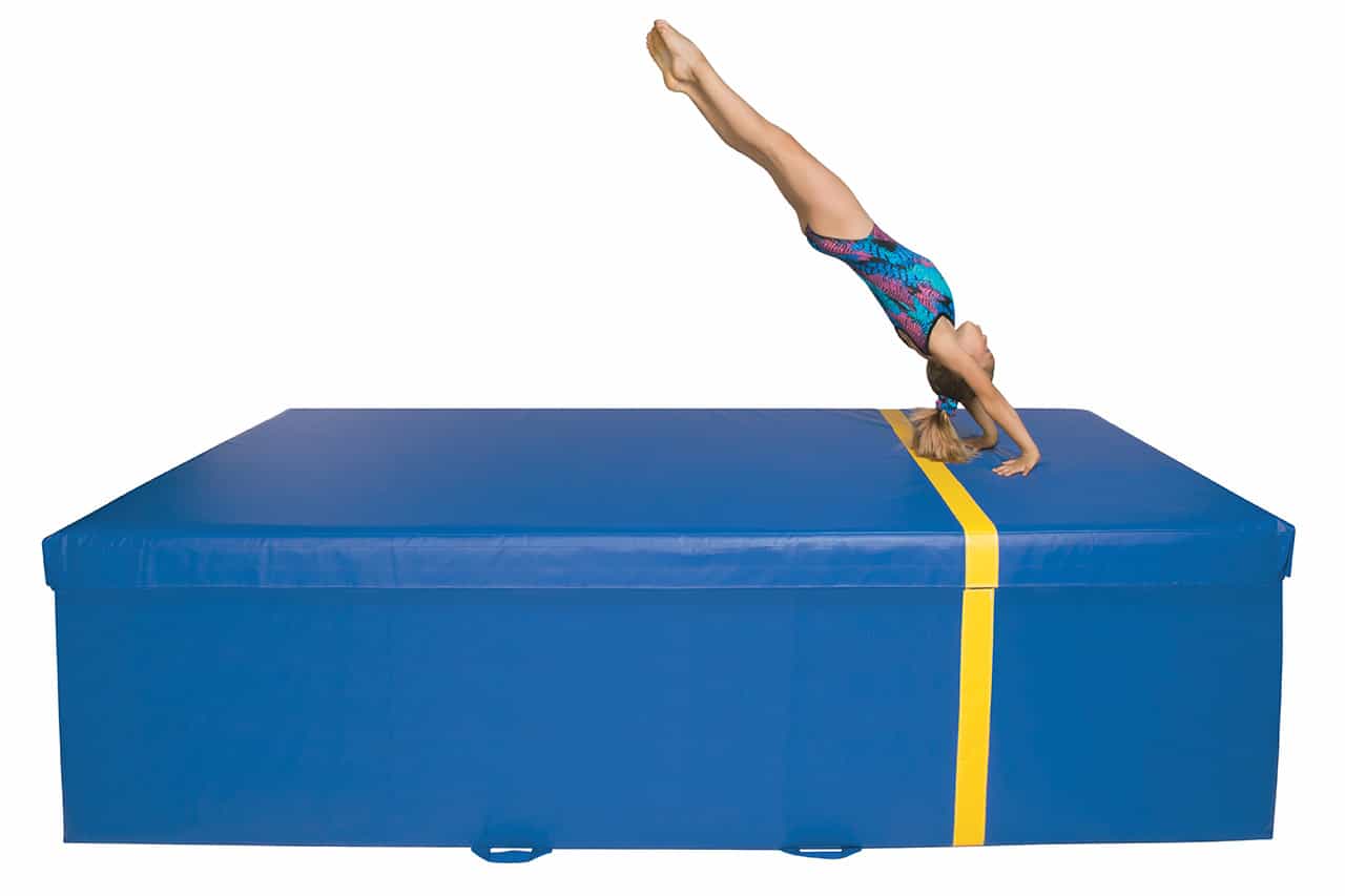 Beginning Vault Pit - 5' X 10' X 32" W/ Yellow Judging Stripe