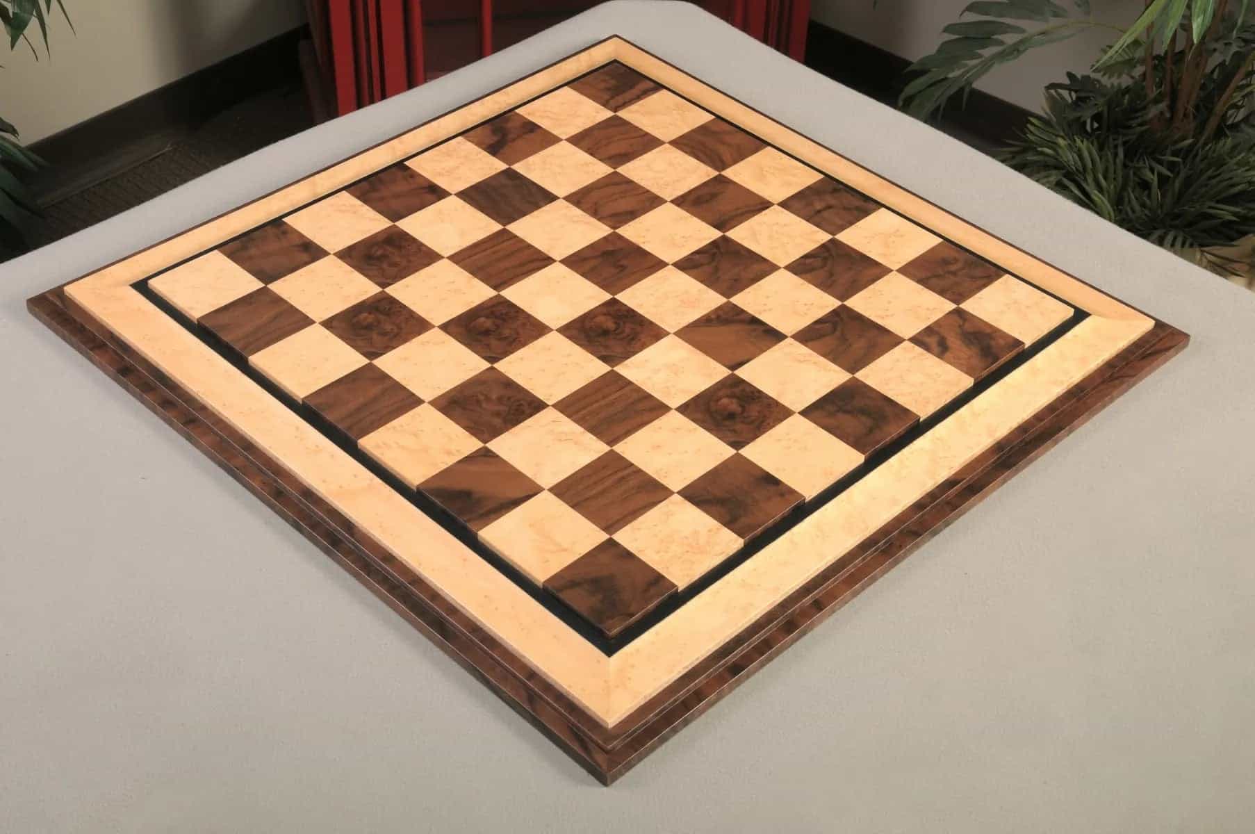 Signature Contemporary Vi Luxury Chess Board