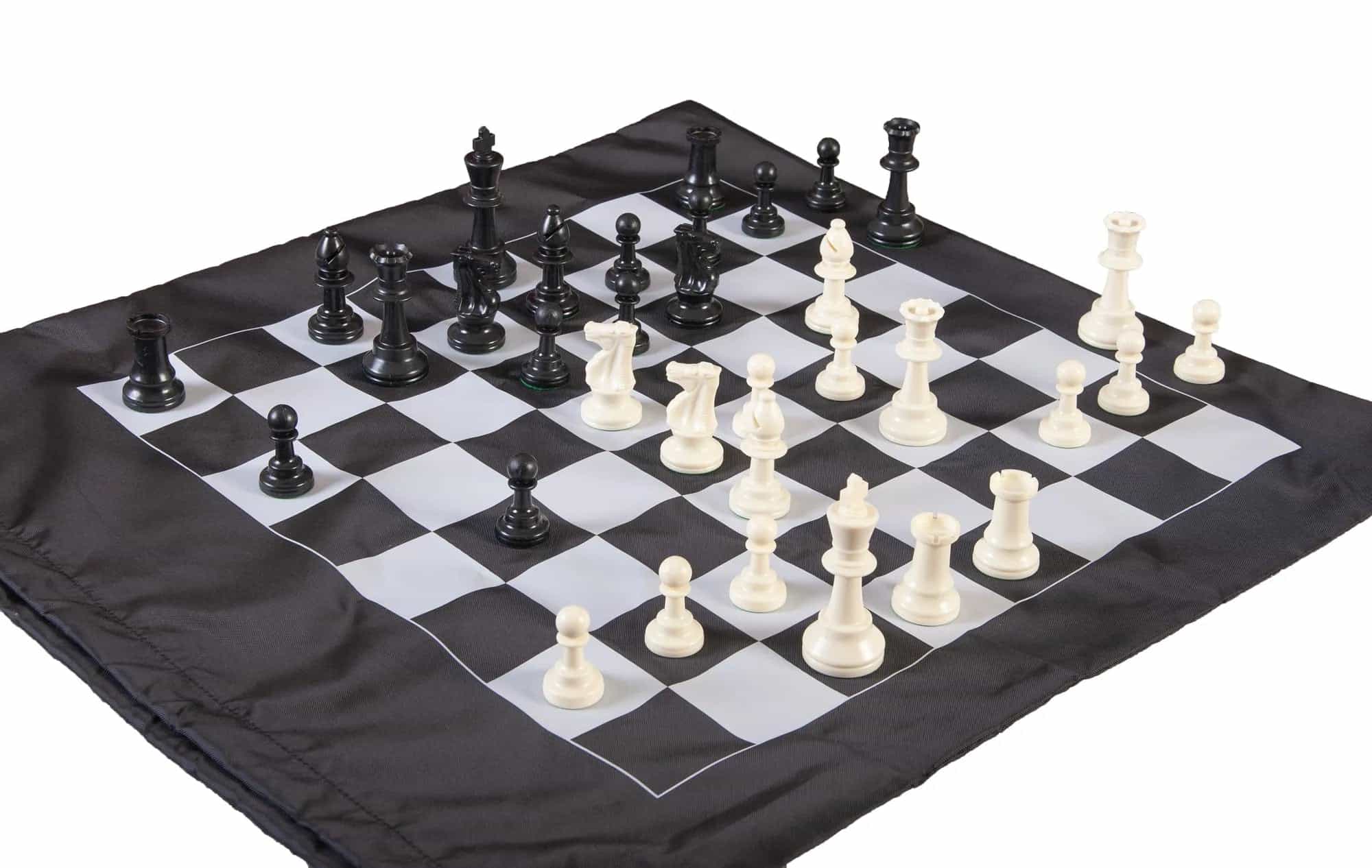 Regulation Tournament Chess Pieces and Cinch Chess Board Bag Combo
