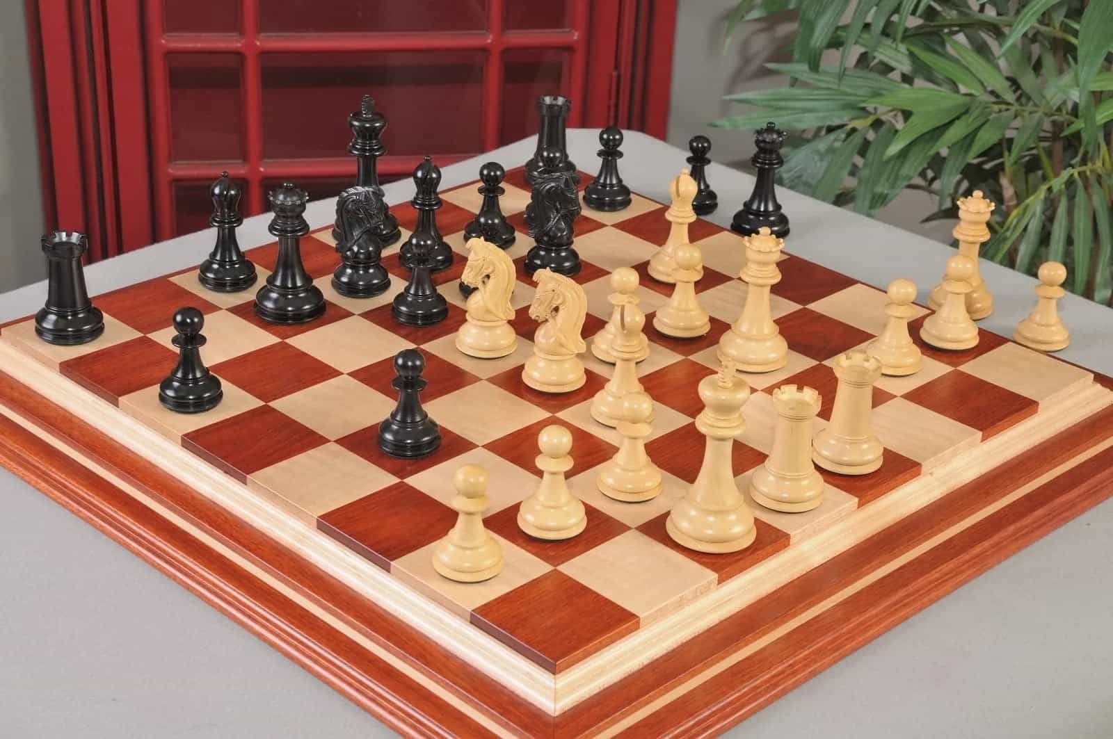 Imperfect - 4.4" Sultan - Genuine Ebony / Boxwood - Wood Chess Pieces