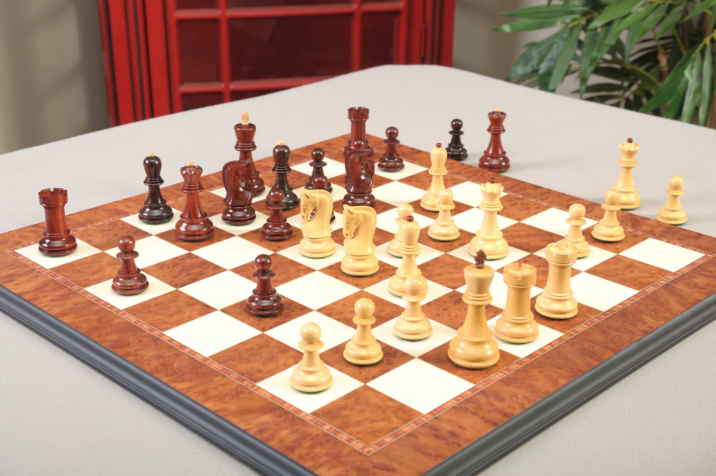 Imperfect - 2.875" Zagreb '59 - Blood Rosewood / Boxwood - Wood Chess Pieces