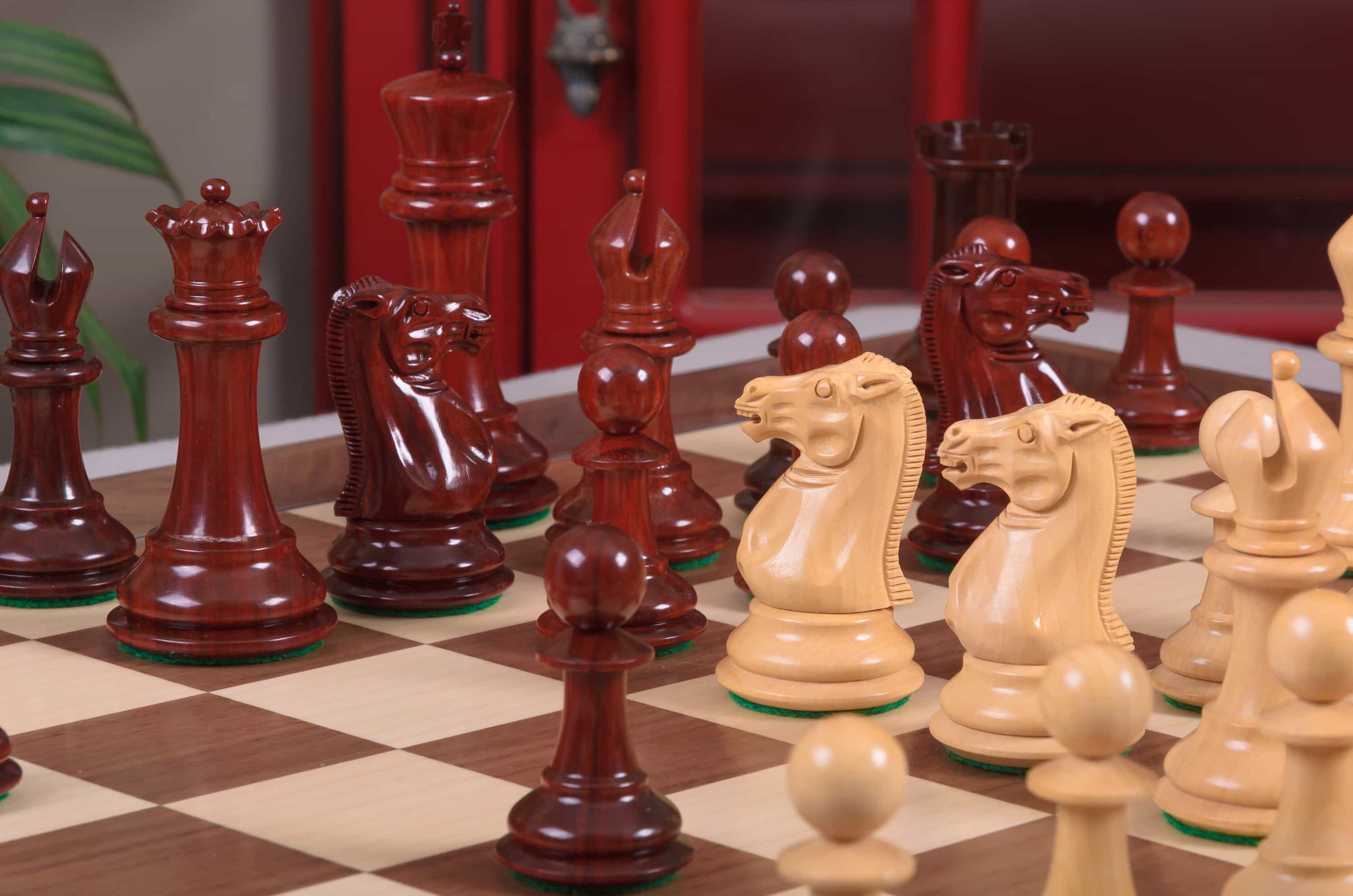 Imperfect - 4.4" Morphy - Blood Rosewood / Boxwood - Wood Chess Pieces