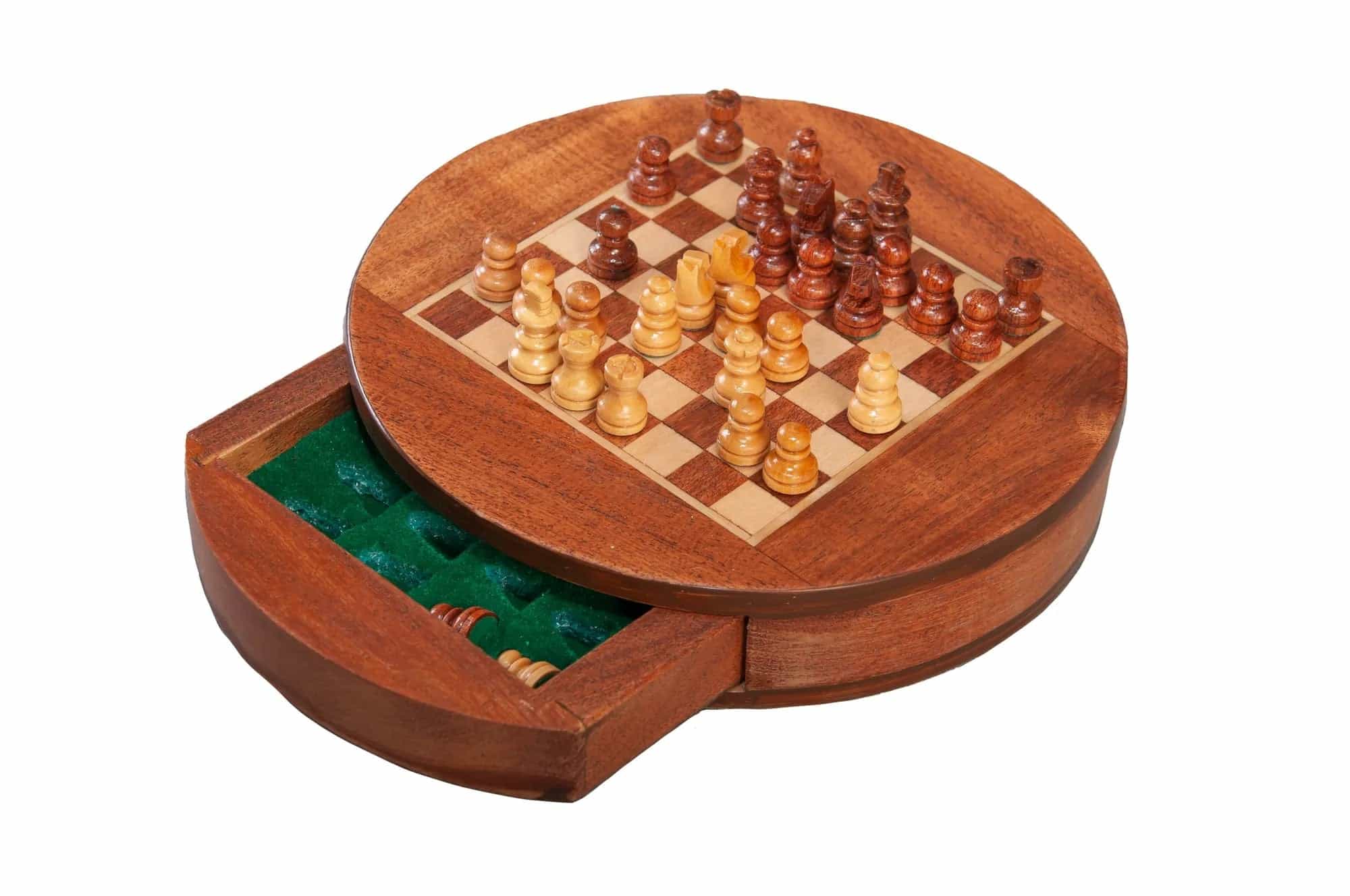 Wooden Magnetic Travel Chess Set - 6" Circle