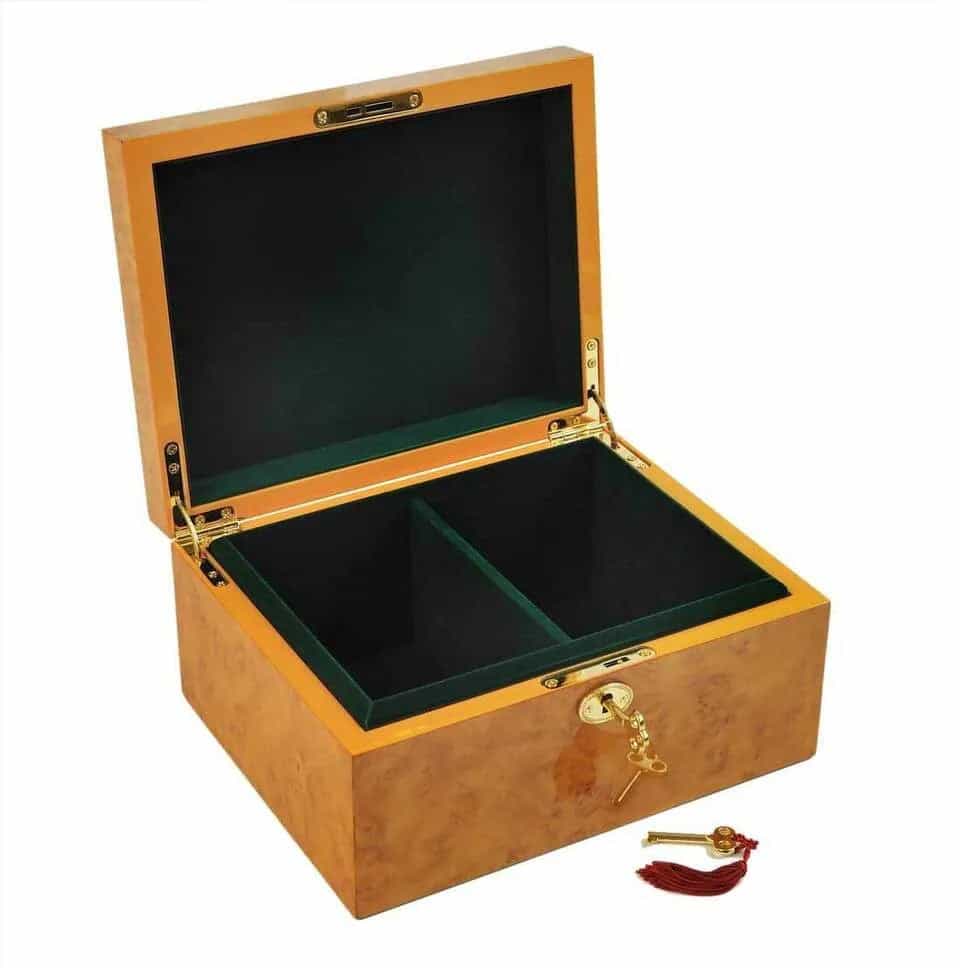 Burlwood Pattern Chess Box
